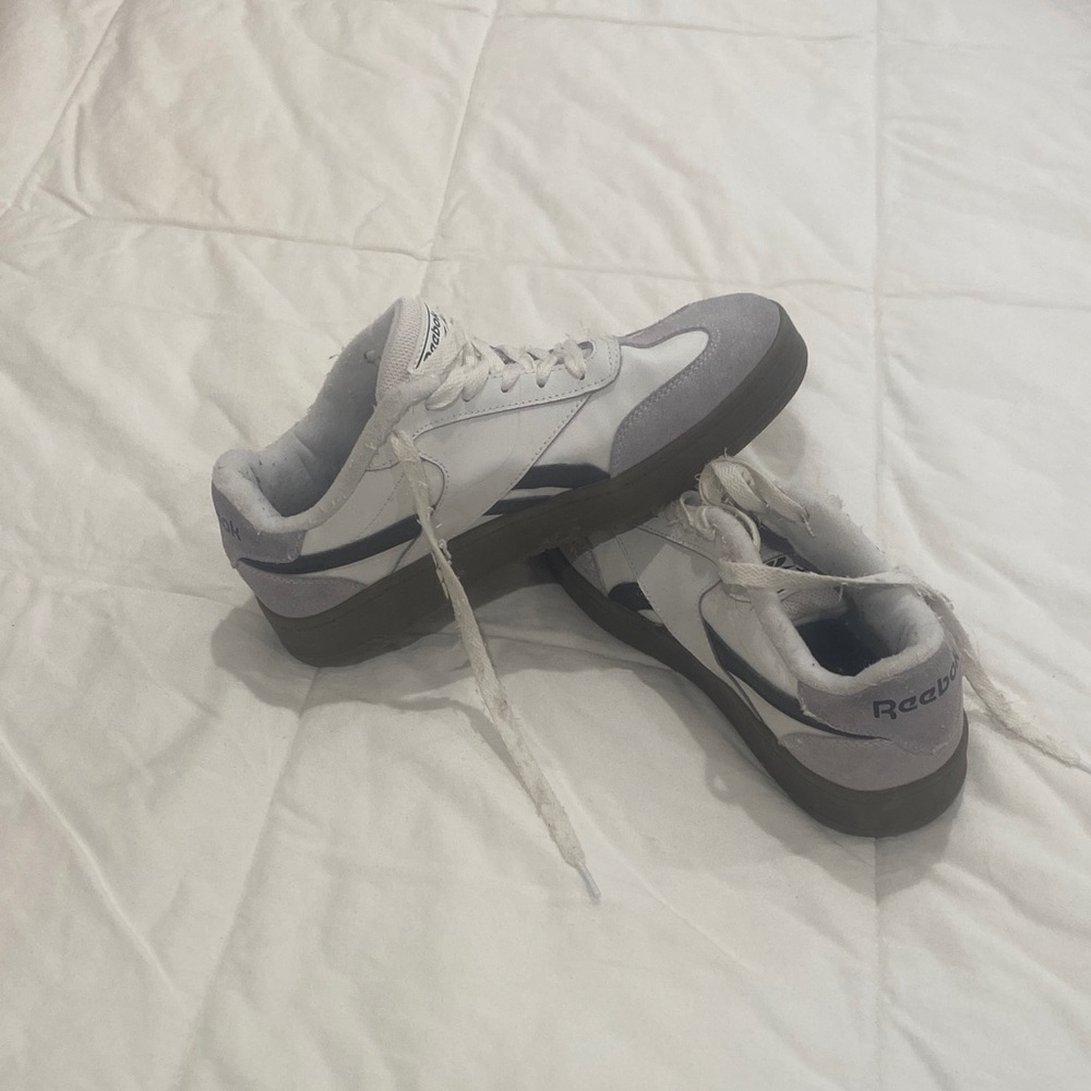 Reebok Men's White and Gray Sneakers